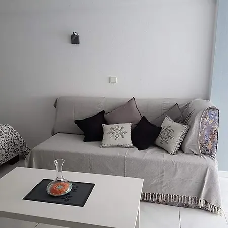 Edificio Betancourt Apartment *